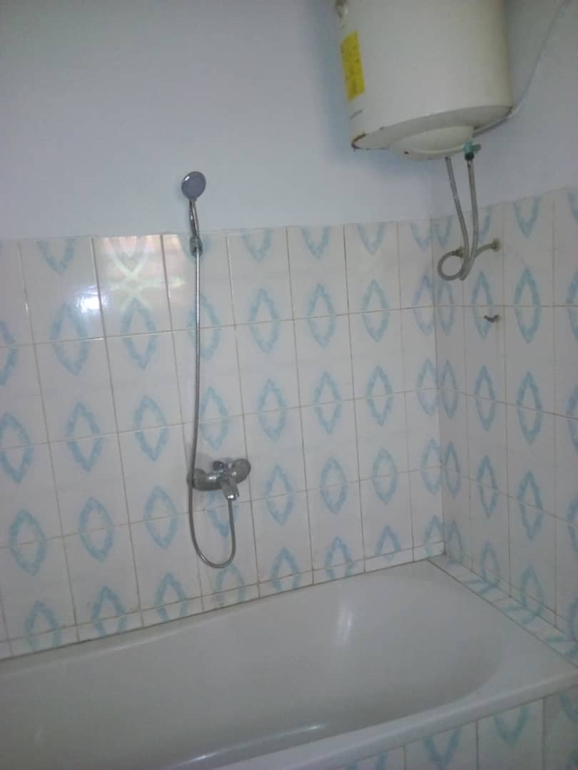N° 4322 :
                            Villa à louer , Klikame, Lome, Togo : 250 000 XOF/mois