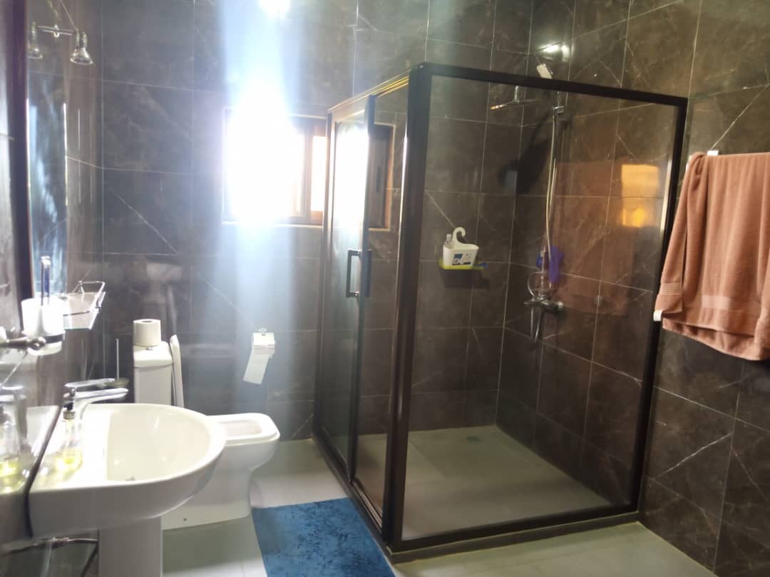 N° 5237 :
                            Villa meublée à louer , Adidogome , Lome, Togo : 1 000  000 XOF/mois