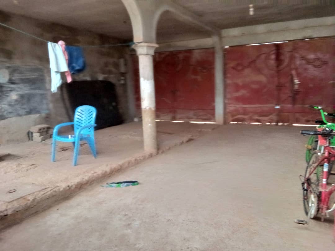 N° 5212 :
                            Villa à vendre , Adidogome, Lome, Togo : 50 000  000 XOF/vie