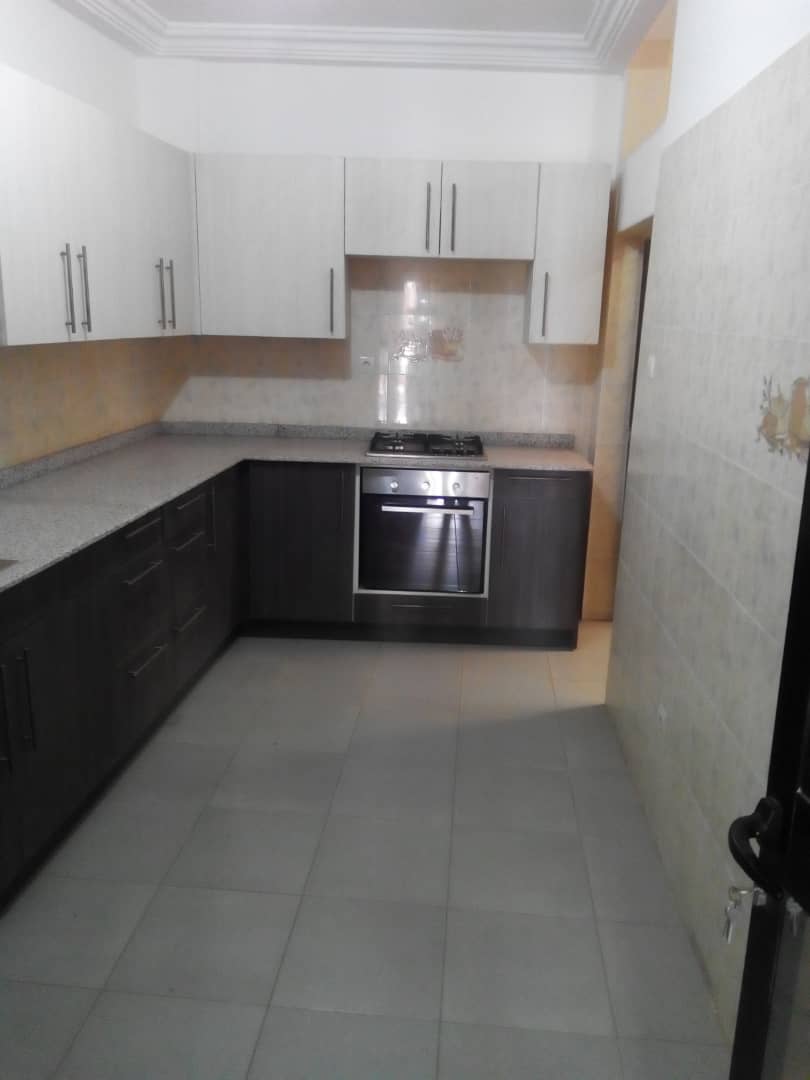 N° 4464 :
                            Villa à louer , Attiegou, Lome, Togo : 300 000 XOF/mois