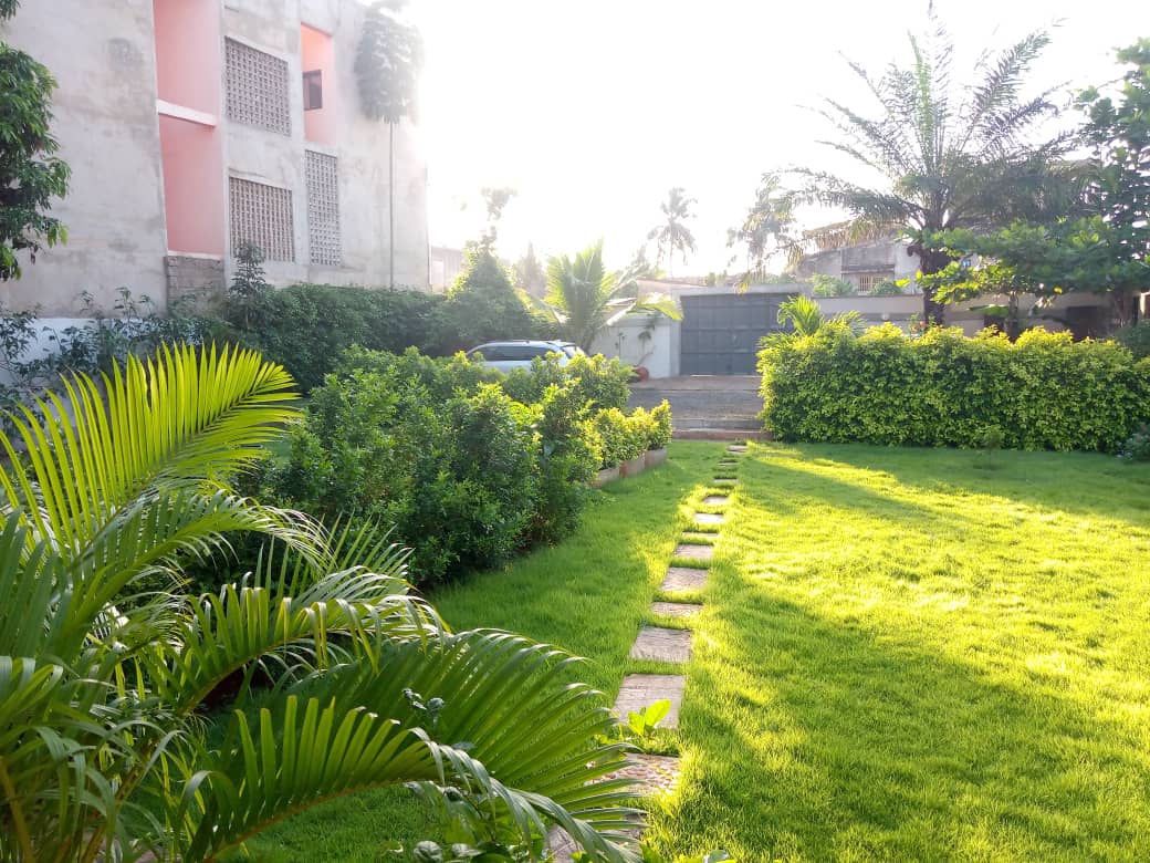 N° 5214 :
                            Appartement meublé à louer , Hedzranawoe, Lome, Togo : 350 000 XOF/mois