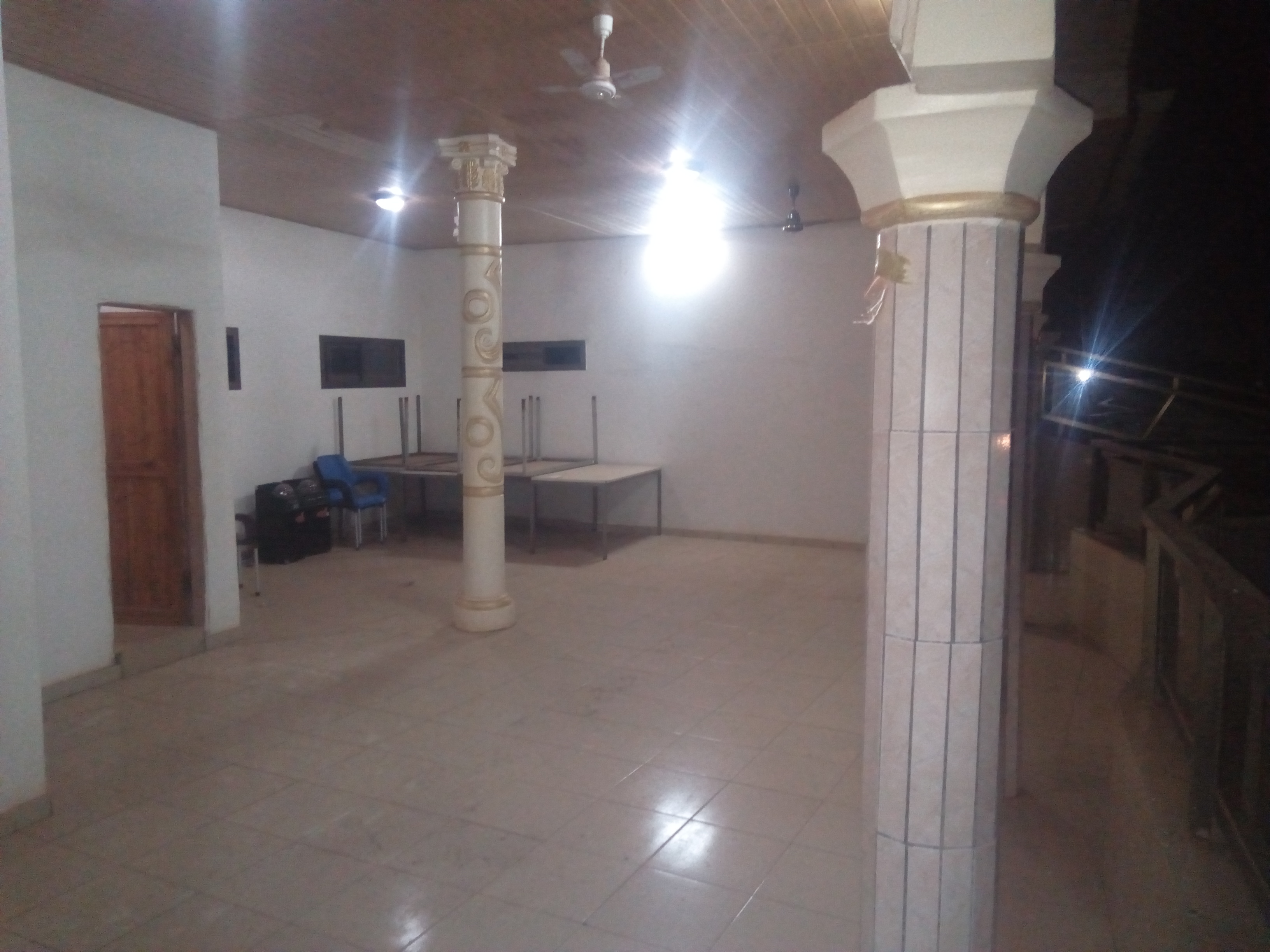 N° 4385 :
                            Villa à louer , Agoe-est, Lome, Togo : 400 000 XOF/mois