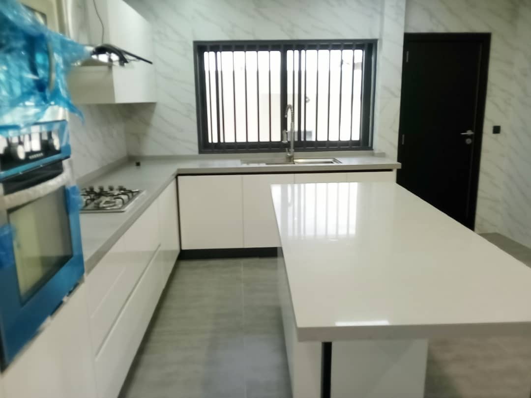 N° 4423 :
                            Villa à vendre , Baguida, Lome, Togo : 400 000  000 XOF/vie