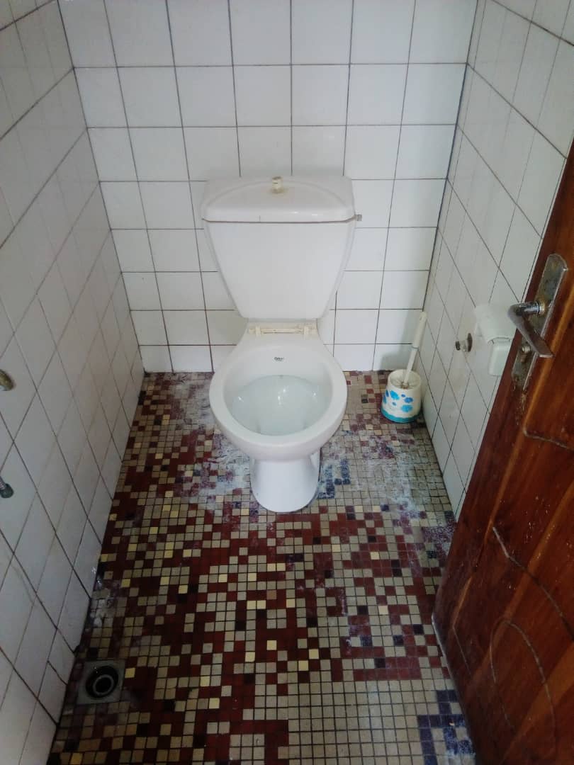 N° 4591 :
                            Chambre à louer , Tokoin soted, Lome, Togo : 15 000 XOF/mois