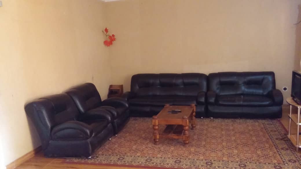 N° 4928 :
                            Immeuble commercial à vendre , Sigbehoue, Aneho, Togo : 110 000  000 XOF/vie
