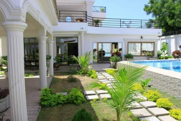 Villa meublée à louer , Lome, akodessewa
