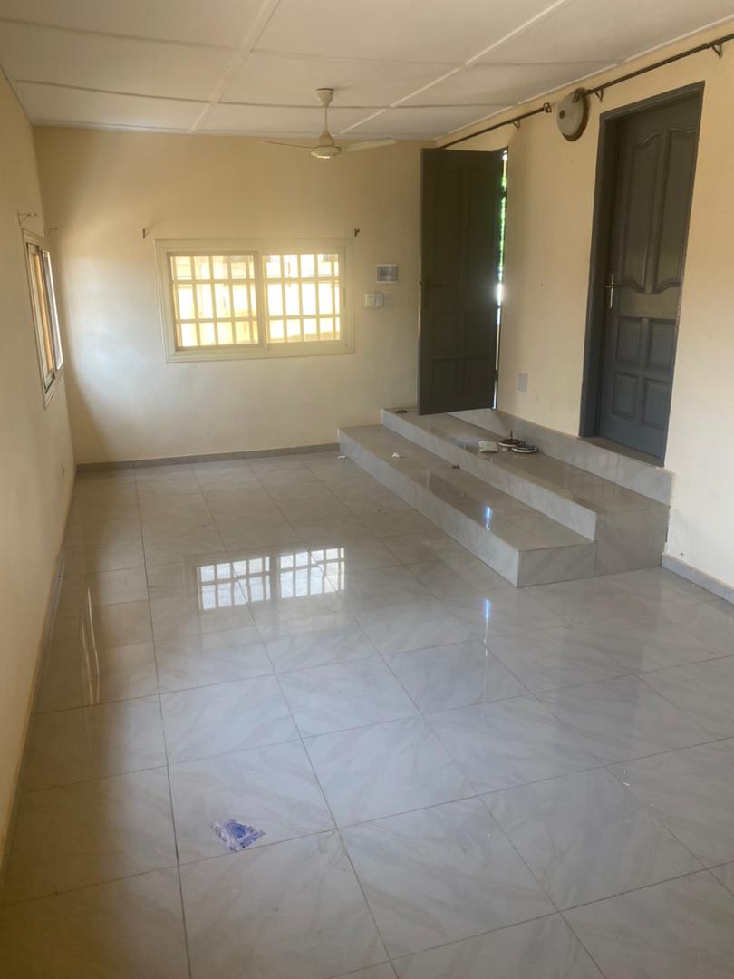 Chambre salon à louer , Lome, zanguera 