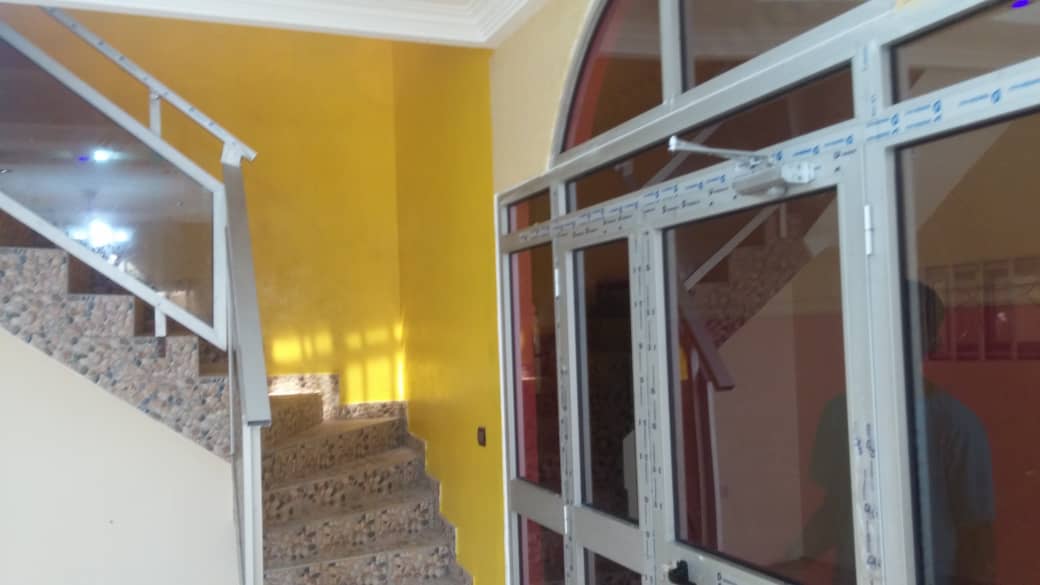 N° 4927 :
                            Villa à vendre , Dague, Lome, Togo : 55 000  000 XOF/vie