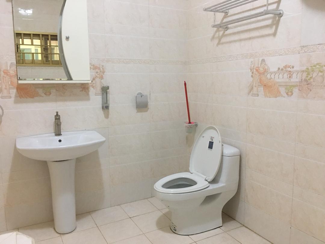 N° 4374 :
                            Villa meublée à louer ,  avepozo , Lome, Togo : 500 000 XOF/mois