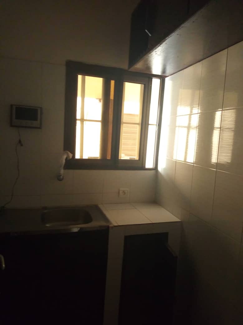 N° 4500 :
                            Villa à louer , Kegue, Lome, Togo : 200 000 XOF/mois