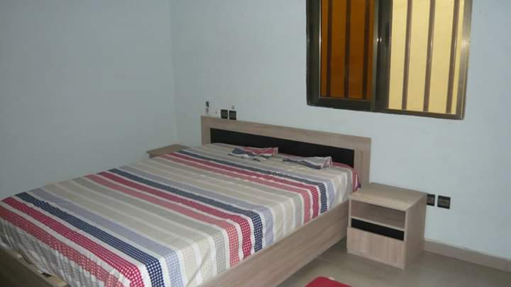N° 4433 :
                            Villa meublée à louer , Agoe, Lome, Togo : 250 000 XOF/mois