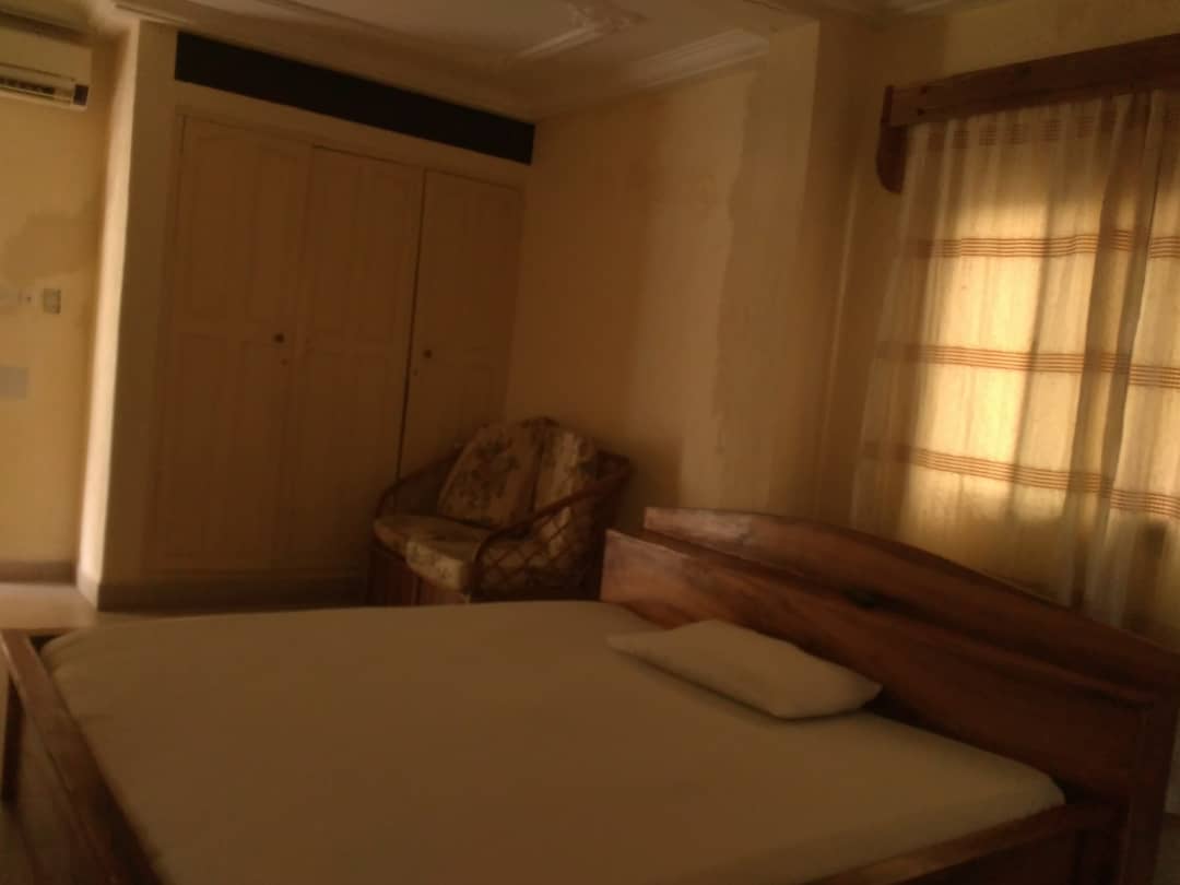 Studio meublé à louer , Lome, djidjole