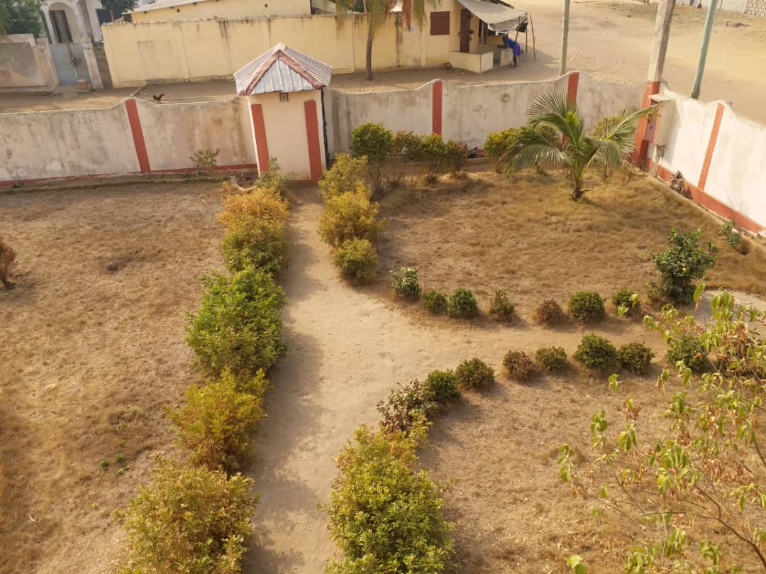 N° 4424 :
                            Villa à vendre , Avepozo, Lome, Togo : 250 000  000 XOF/vie
