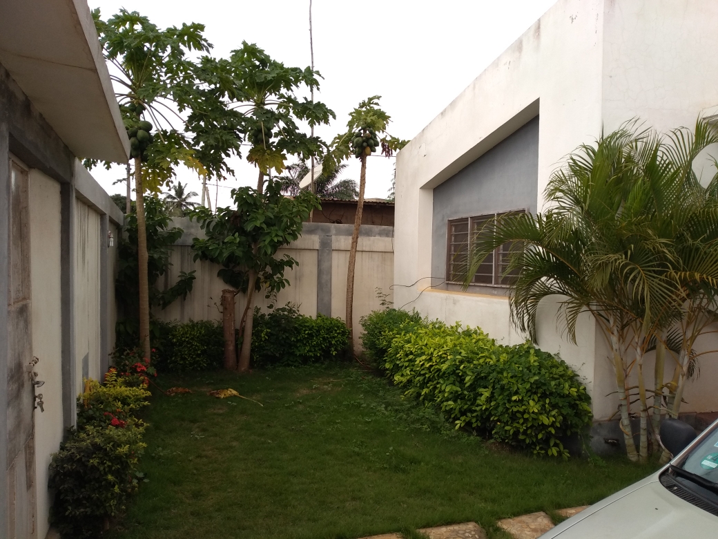 N° 4298 :
                            Villa à louer , Adidogome, Lome, Togo : 95 000 XOF/mois