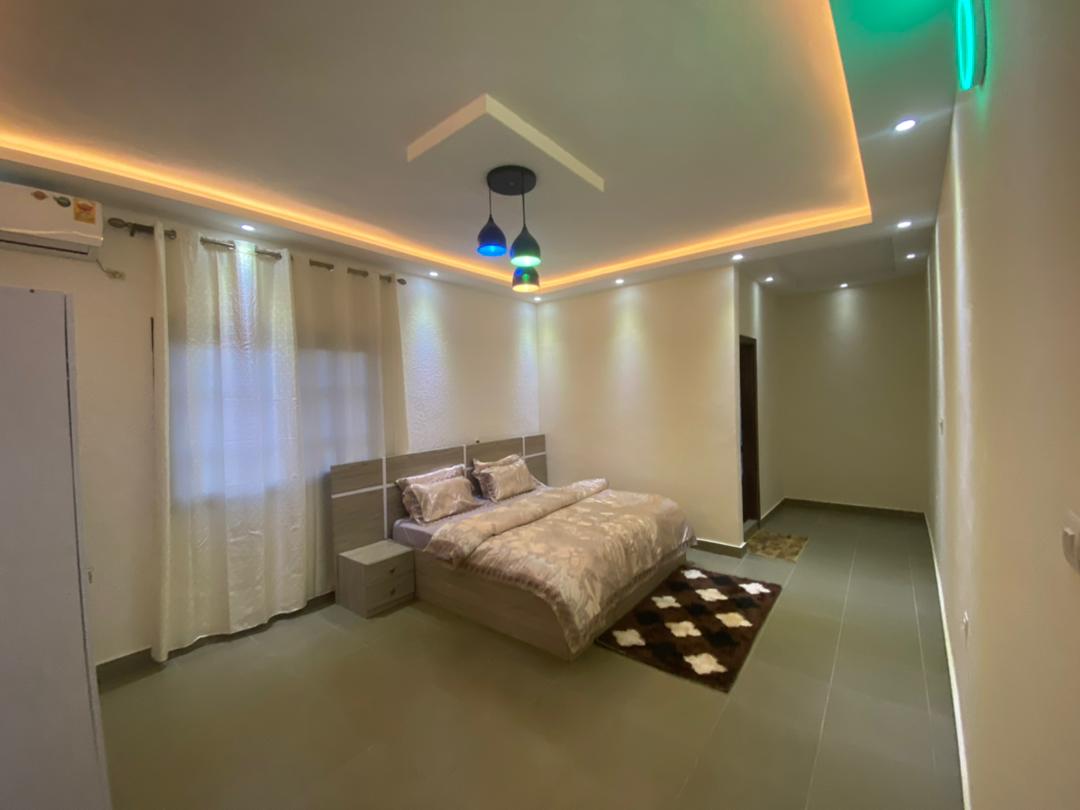 N° 5233 :
                            Villa meublée à louer , Adidogome, Lome, Togo : 1 200  000 XOF/mois
