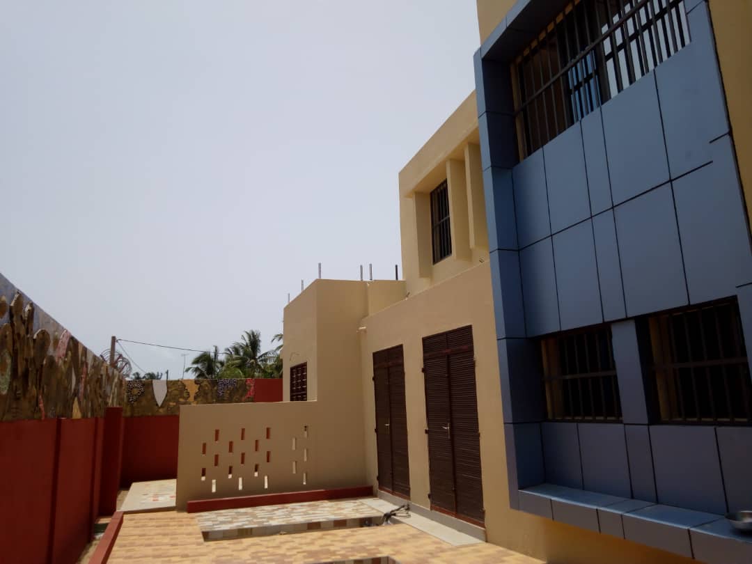 N° 4519 :
                            Villa à louer , Baguida, Lome, Togo : 1 000  000 XOF/mois