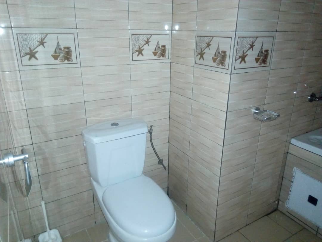 N° 4360 :
                            Villa à louer , Adjinomoto, Lome, Togo : 600 000 XOF/mois