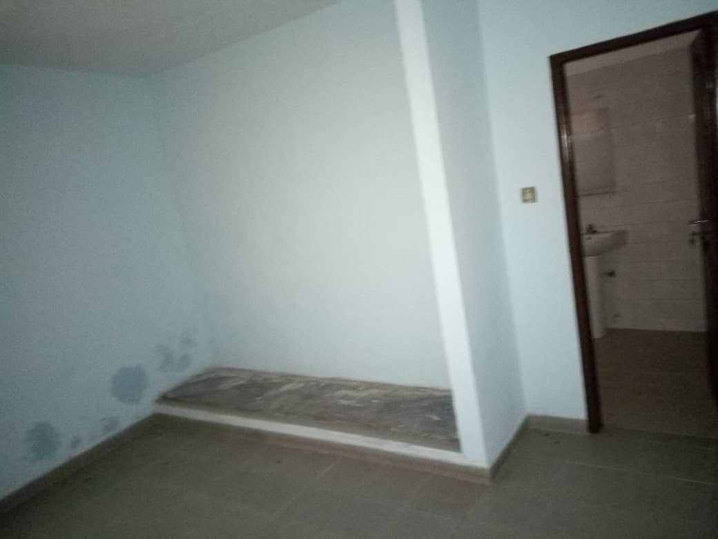 N° 4321 :
                            Villa à louer , Nyekonakpoe, Lome, Togo : 450 000 XOF/mois