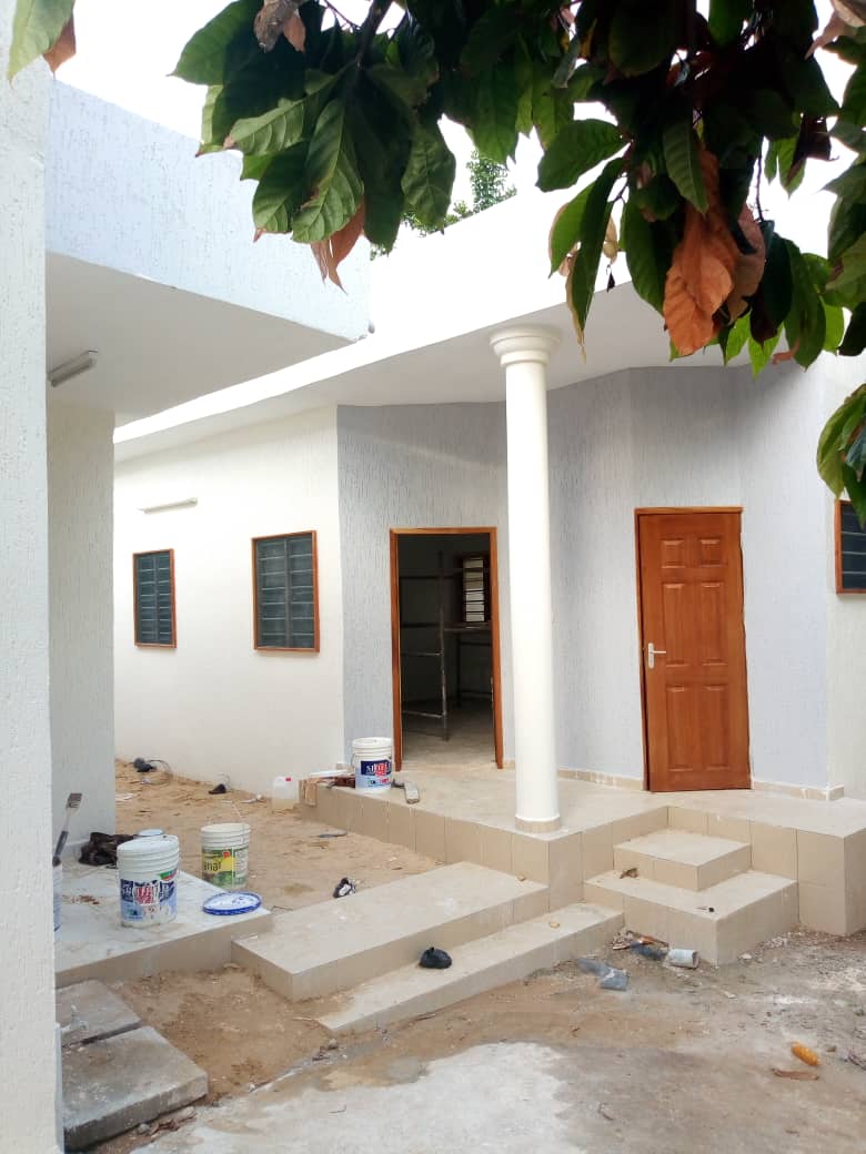 N° 4544 :
                            Villa à louer , Avenou, Lome, Togo : 270 000 XOF/mois