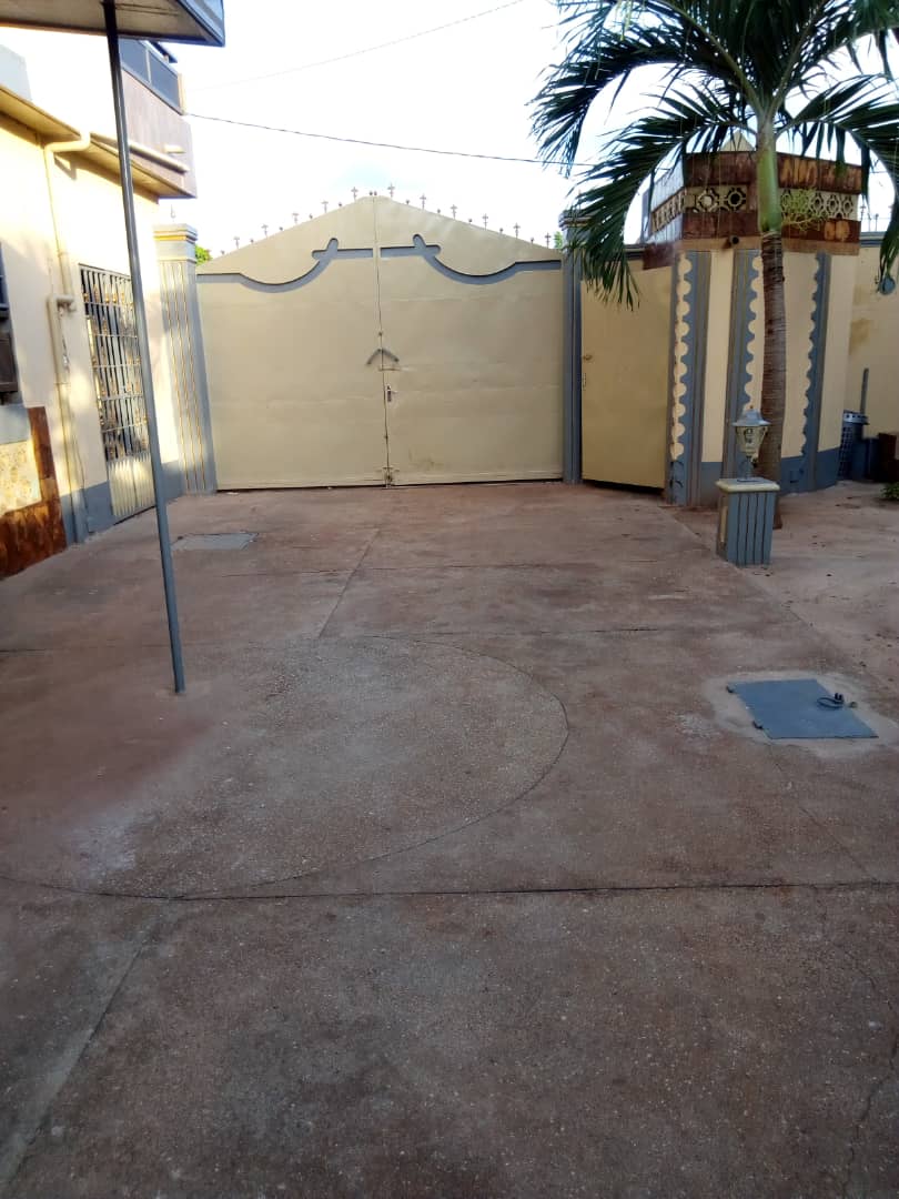 N° 4588 :
                            Appartement à louer , Agoe, Lome, Togo : 65 000 XOF/mois