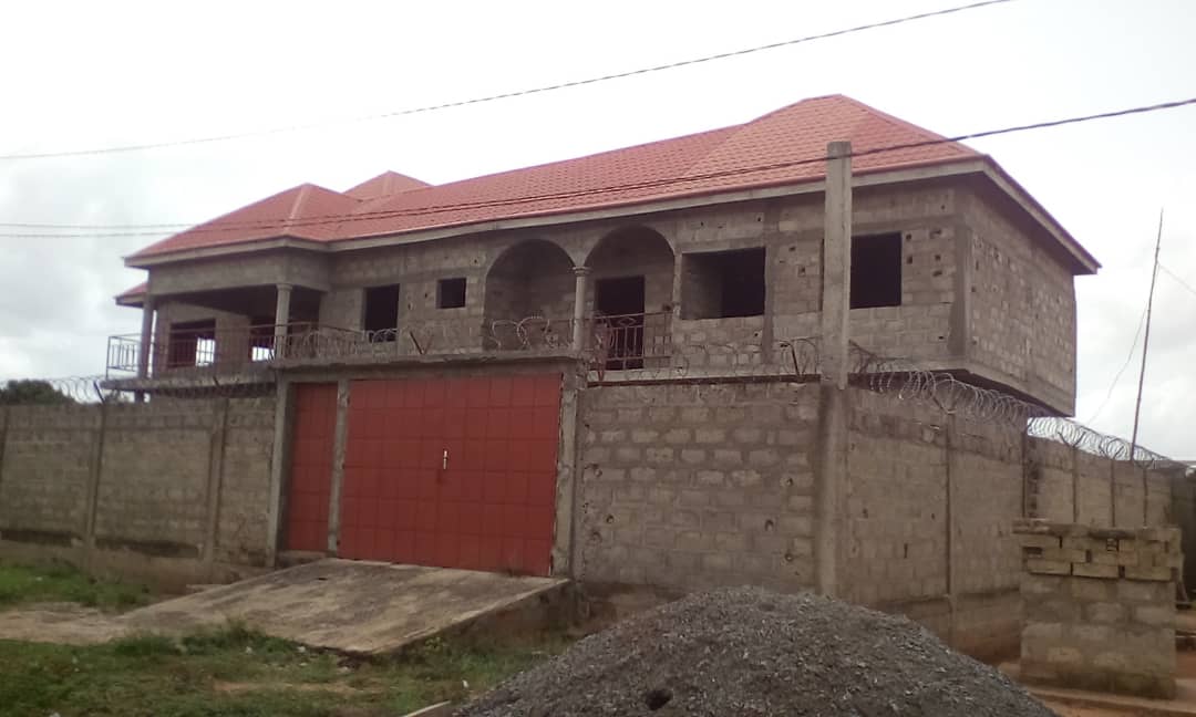 N° 4551 :
                            Maison à vendre , Zanguera, Lome, Togo : 55 000  000 XOF/vie