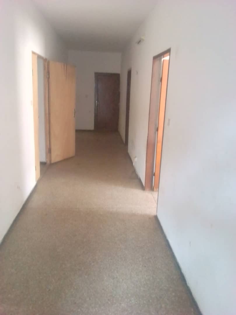 N° 4532 :
                            Villa à louer , Novissi, Lome, Togo : 150 000 XOF/mois