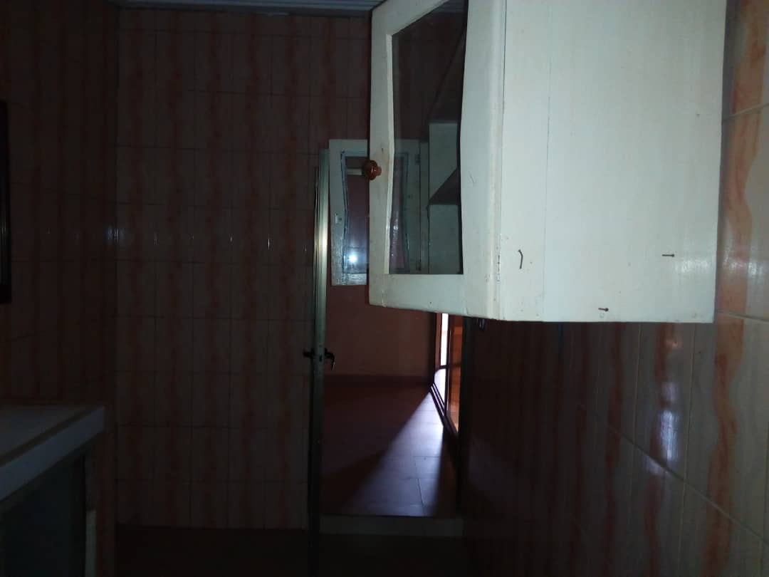 N° 4410 :
                            Villa à louer , Agoe assiyeye, Lome, Togo : 150 000 XOF/mois