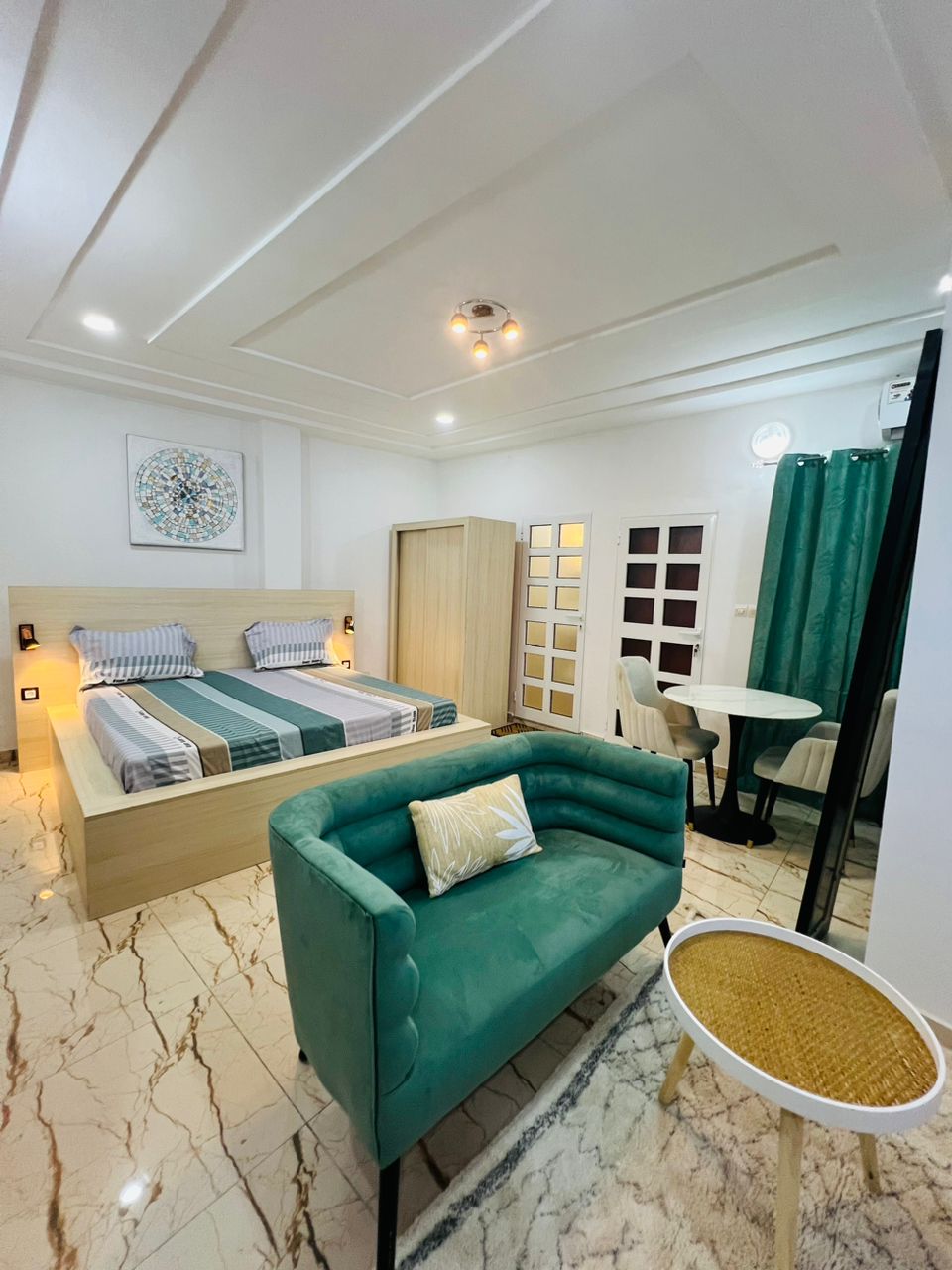 Studio meublé à louer , Lome, avedji 