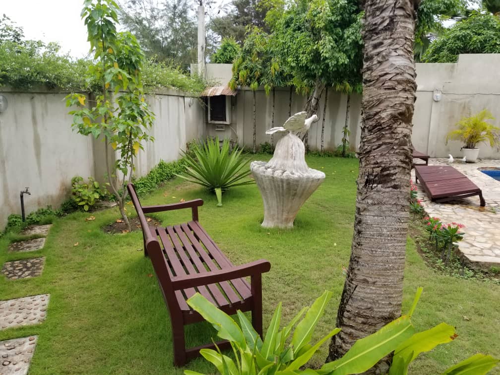 N° 4336 :
                            Villa à vendre , Baguida, Lome, Togo : 400 000  000 XOF/vie