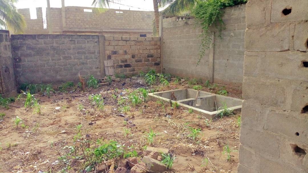 N° 4149 :
                            Maison à vendre , Amadahome, Lome, Togo : 20 000  000 XOF/vie